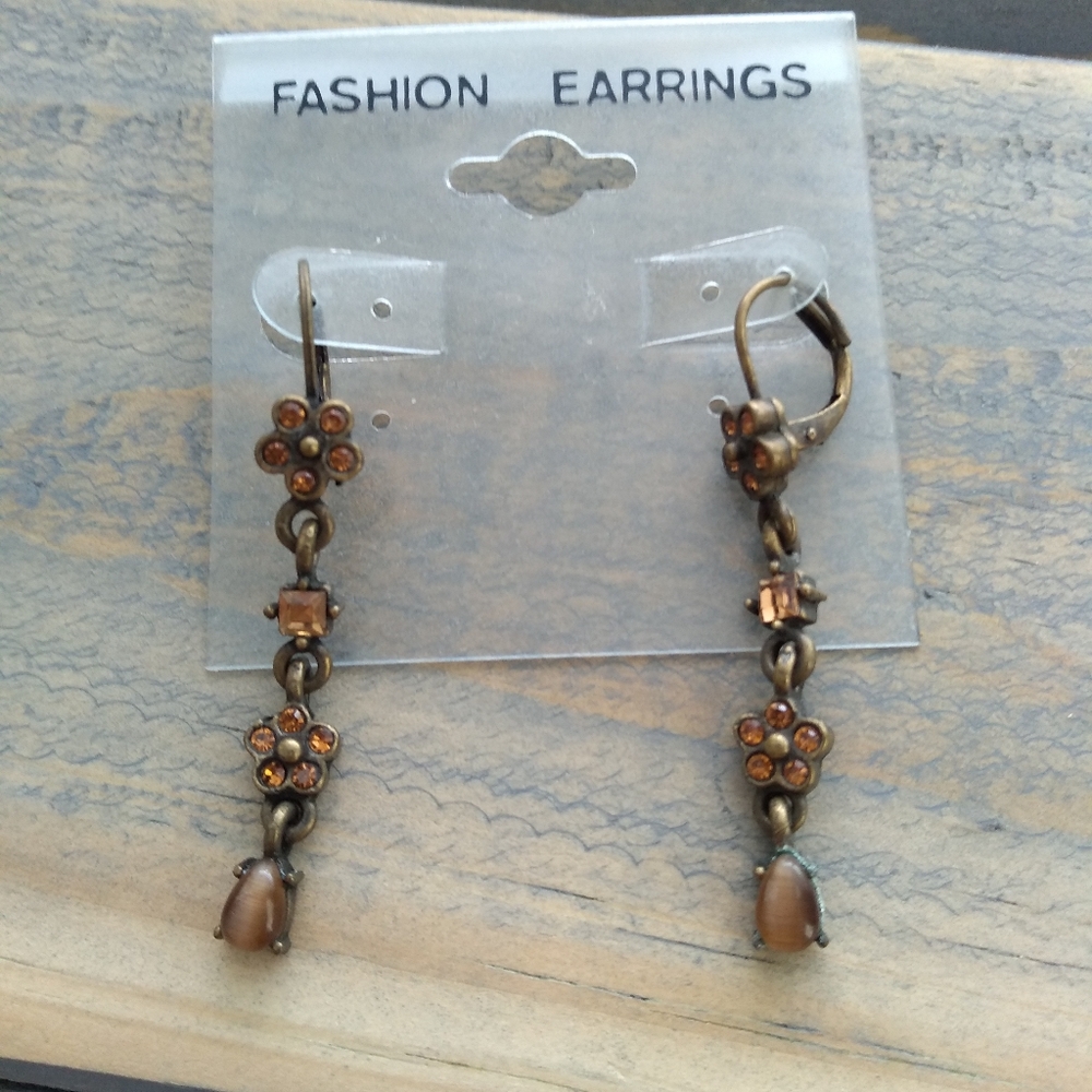 Adorable Lever back Earrings
